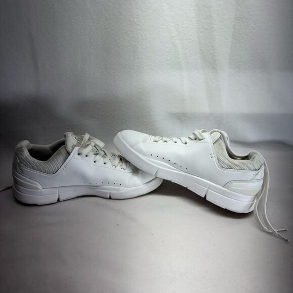 On Clouds Roger Advantage White Leather Sneakers - 7.5 - Picture 1 of 10